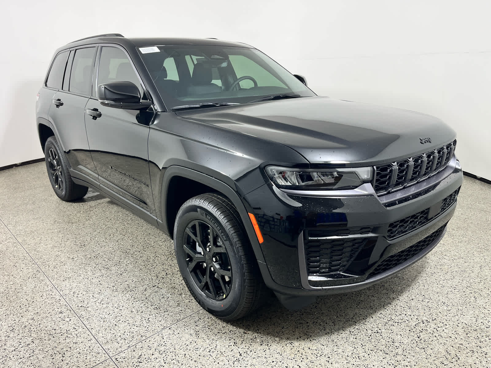 2026 Jeep Grand Cherokee GRAND CHEROKEE LAREDO ALTITUDE 4X2