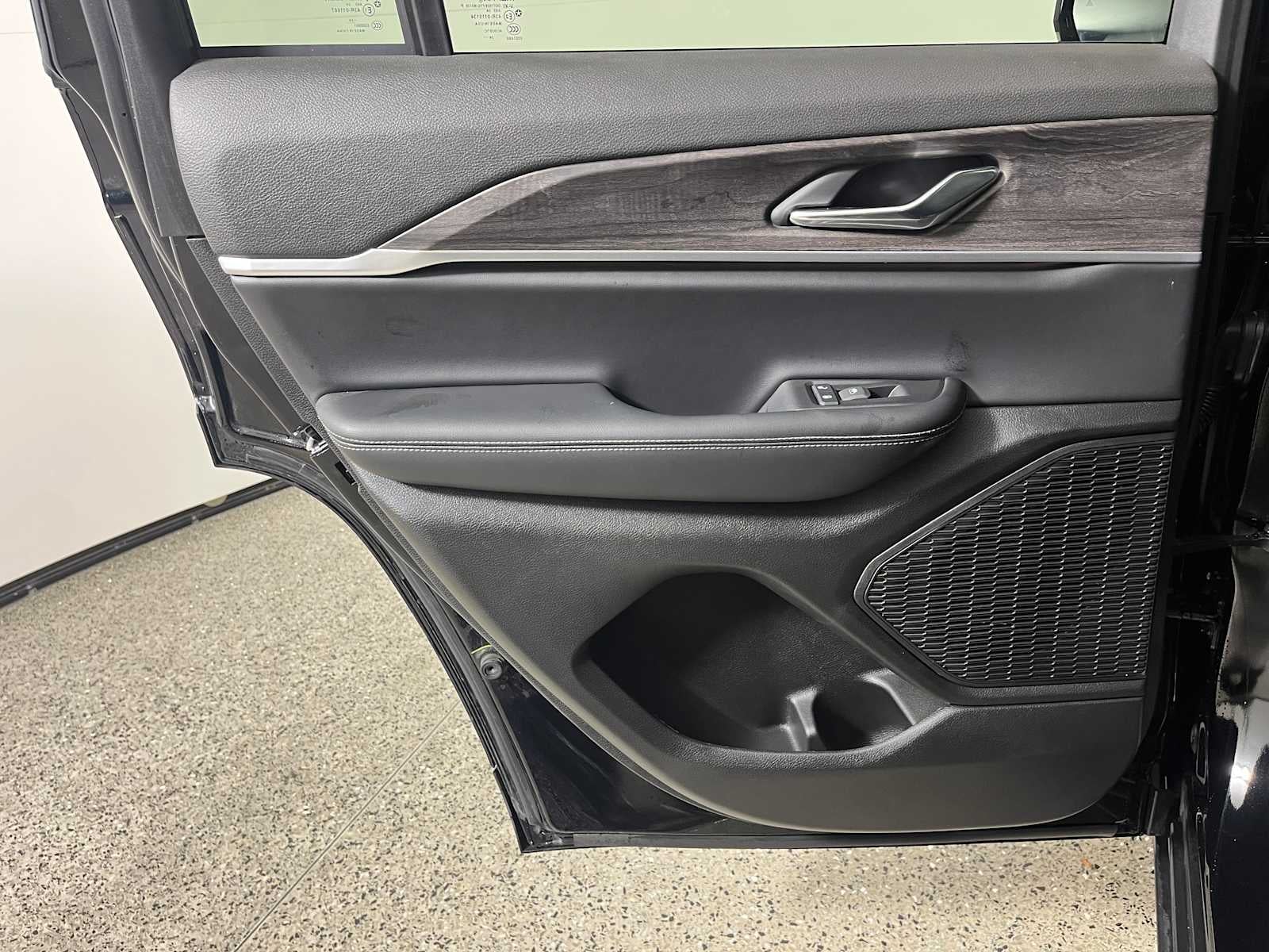 2025 Jeep Grand Cherokee Limited 4x2