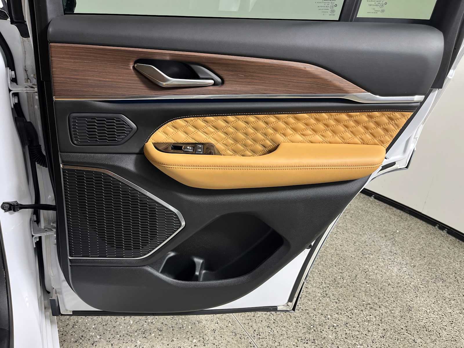 2024 Jeep Grand Cherokee Summit
