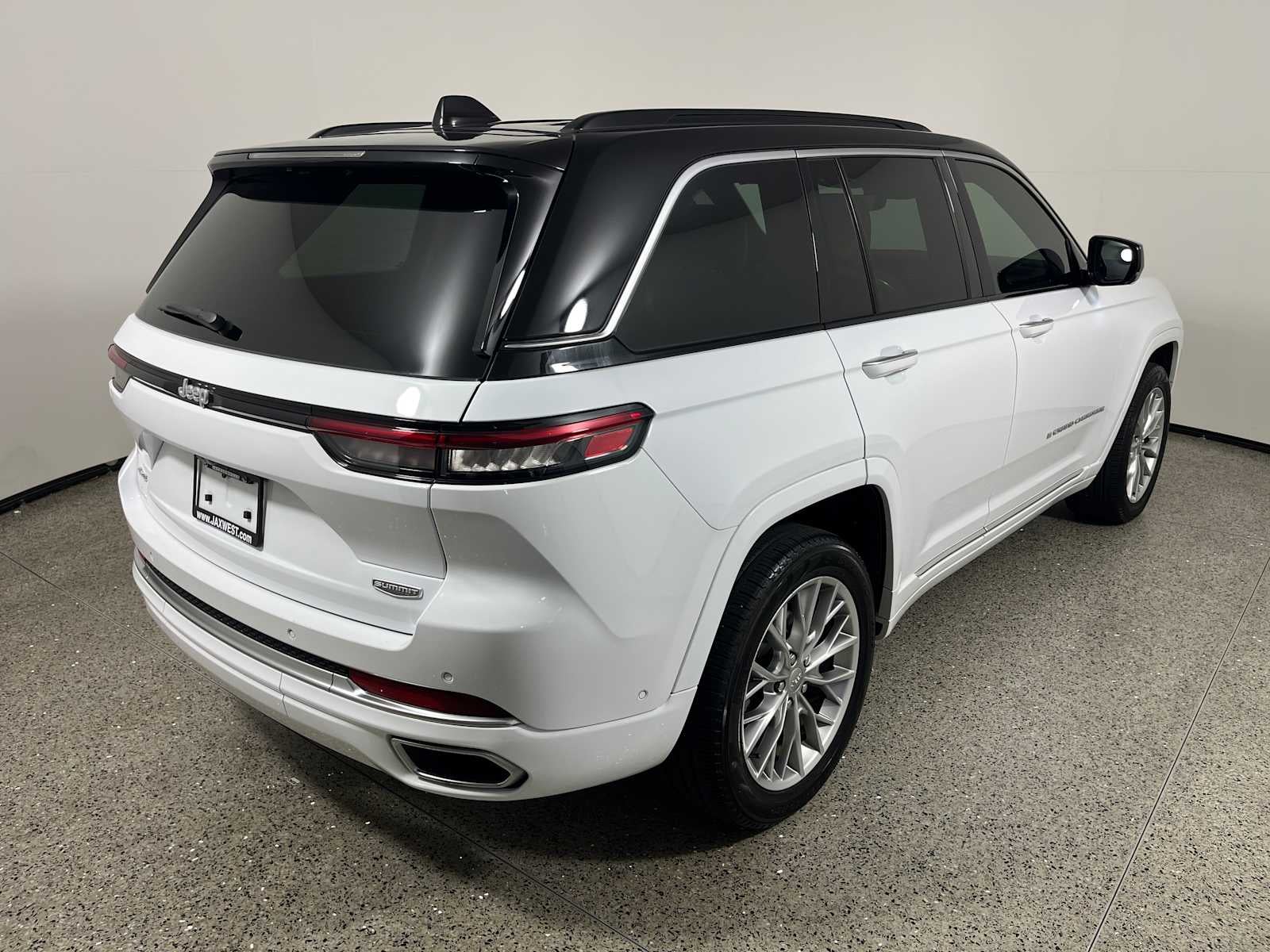2024 Jeep Grand Cherokee Summit