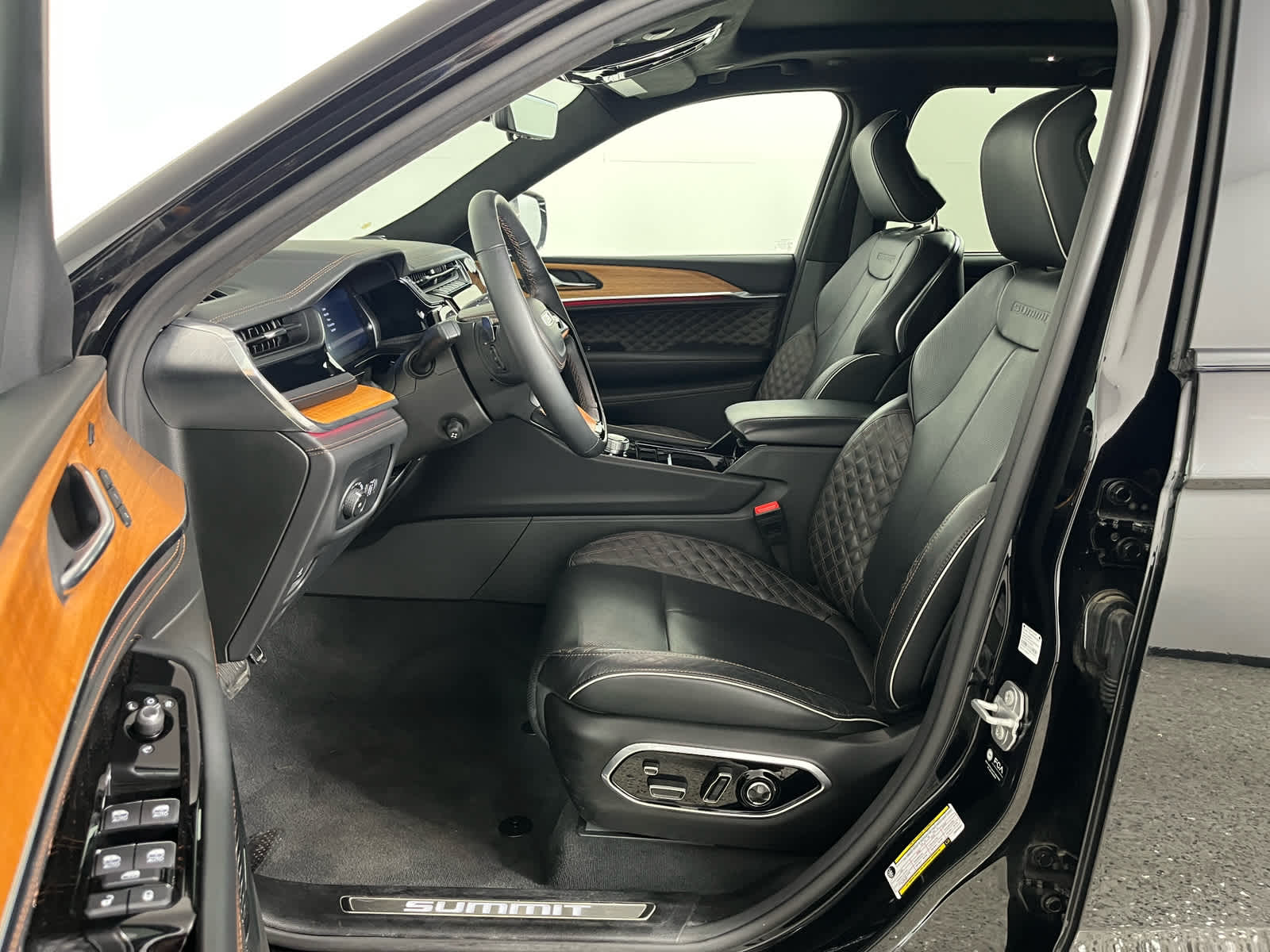 2024 Jeep Grand Cherokee Summit Reserve