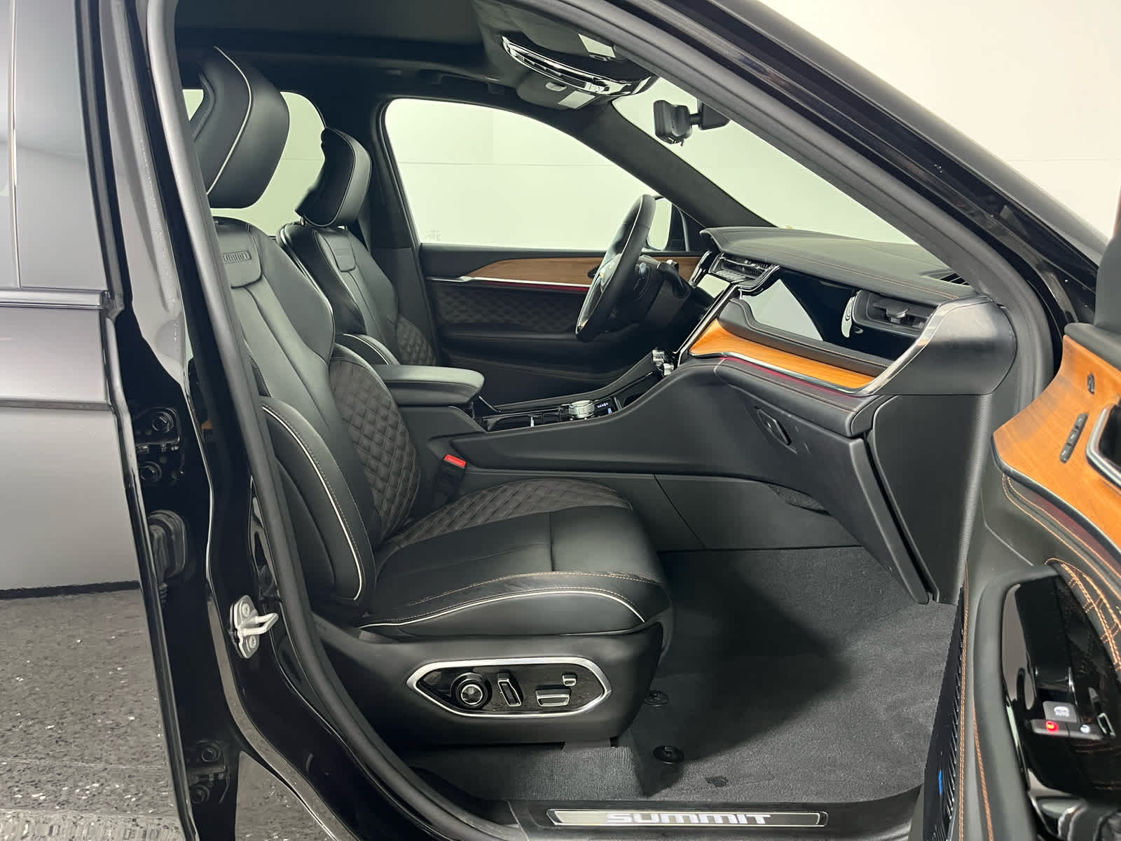 2024 Jeep Grand Cherokee Summit Reserve