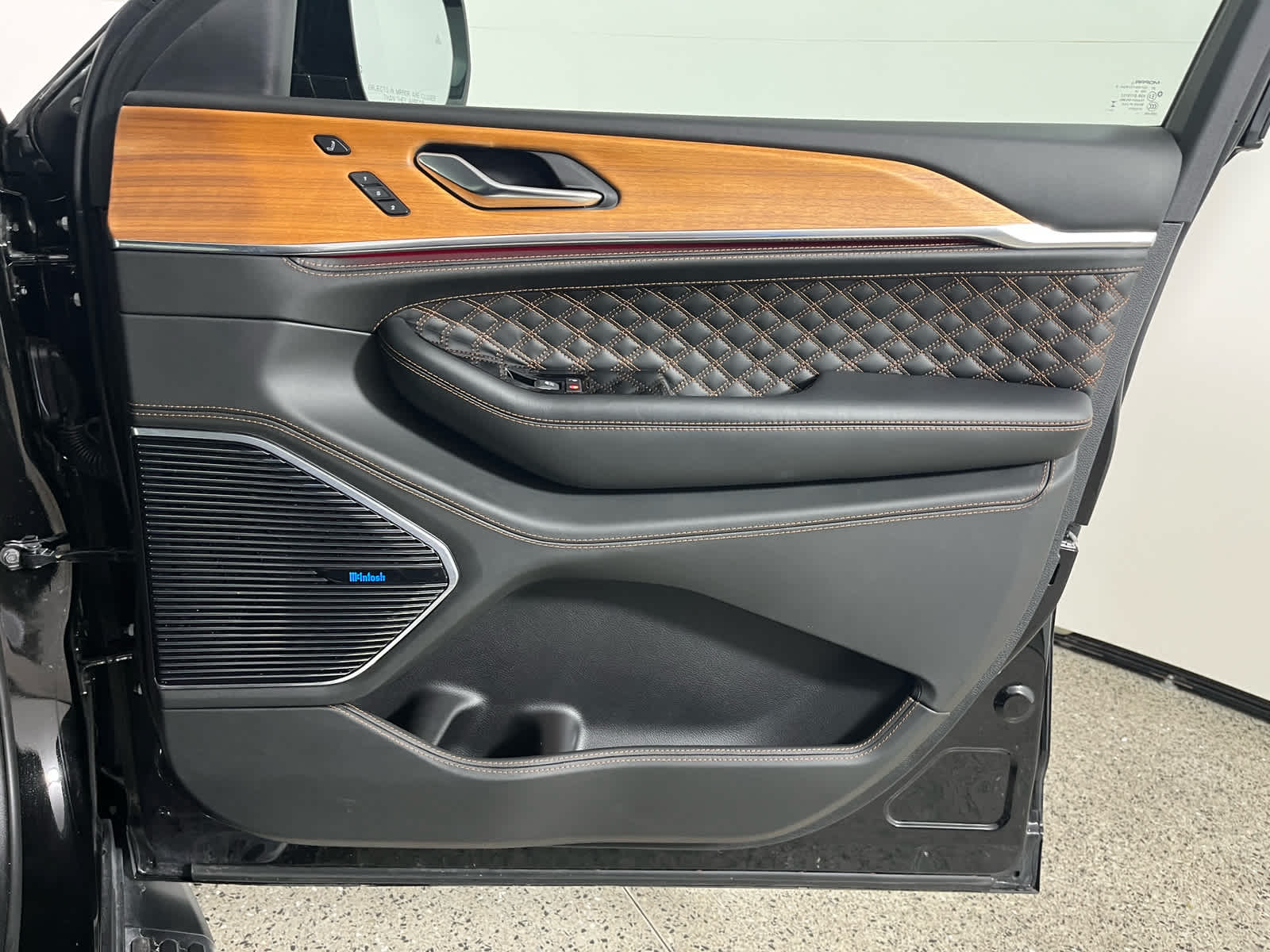 2024 Jeep Grand Cherokee Summit Reserve