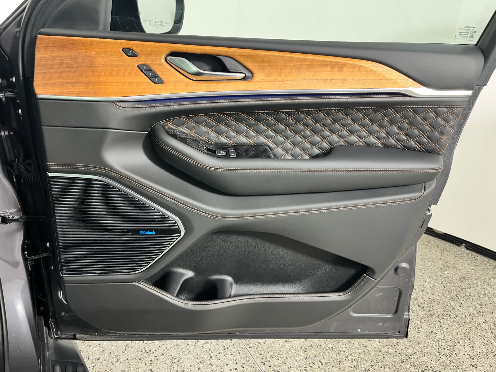 2025 Jeep Grand Cherokee Summit Reserve