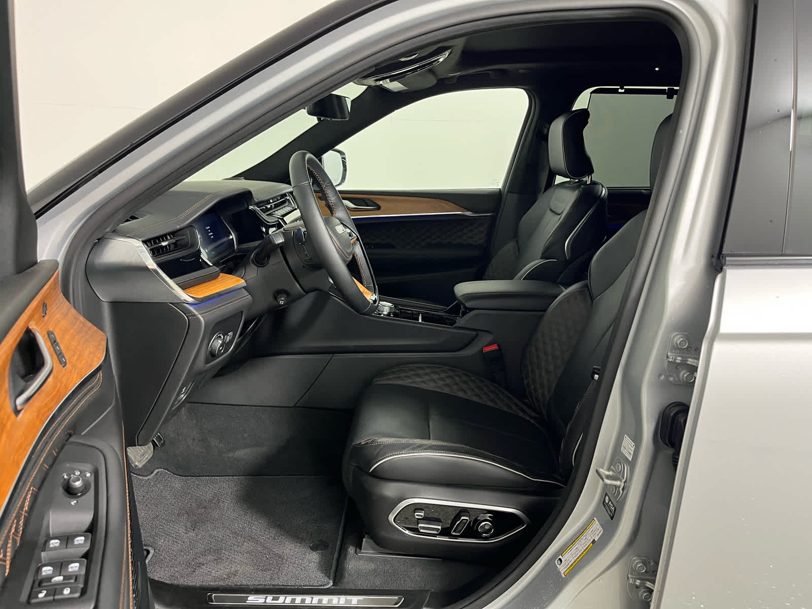 2025 Jeep Grand Cherokee Summit Reserve 4x4