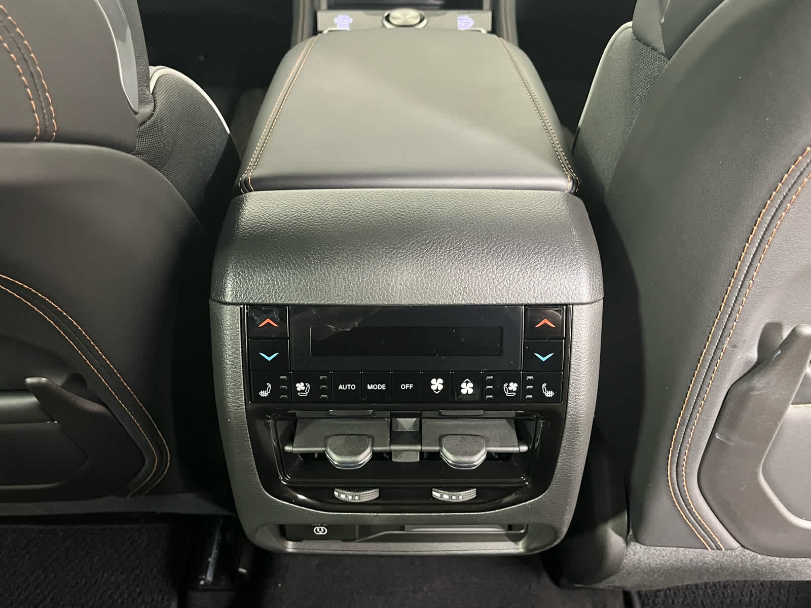 2027 Jeep Grand Cherokee Summit