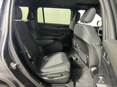 2025 Jeep Grand Cherokee GRAND CHEROKEE L LAREDO X 4X2