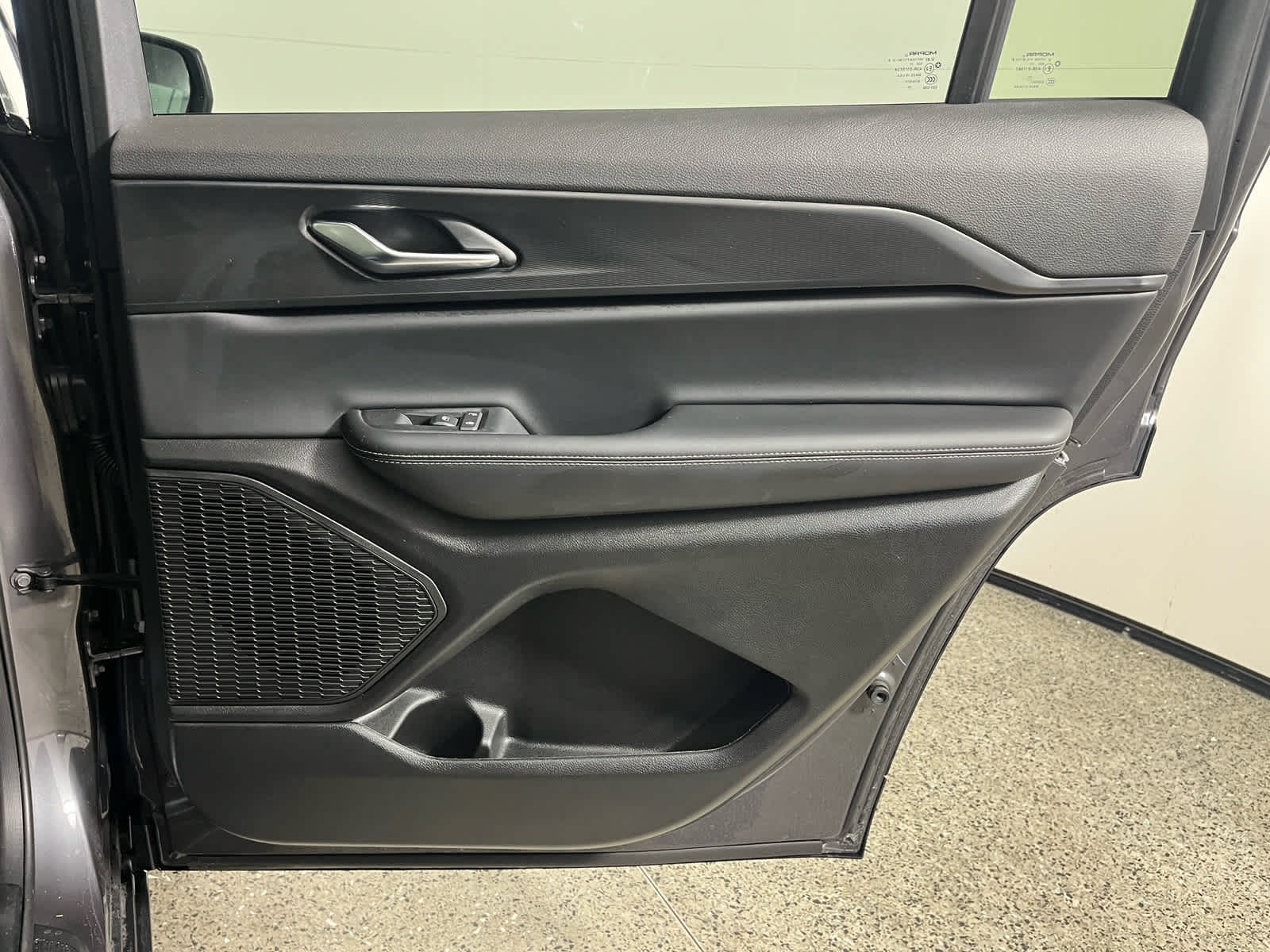 2025 Jeep Grand Cherokee GRAND CHEROKEE L LAREDO X 4X2