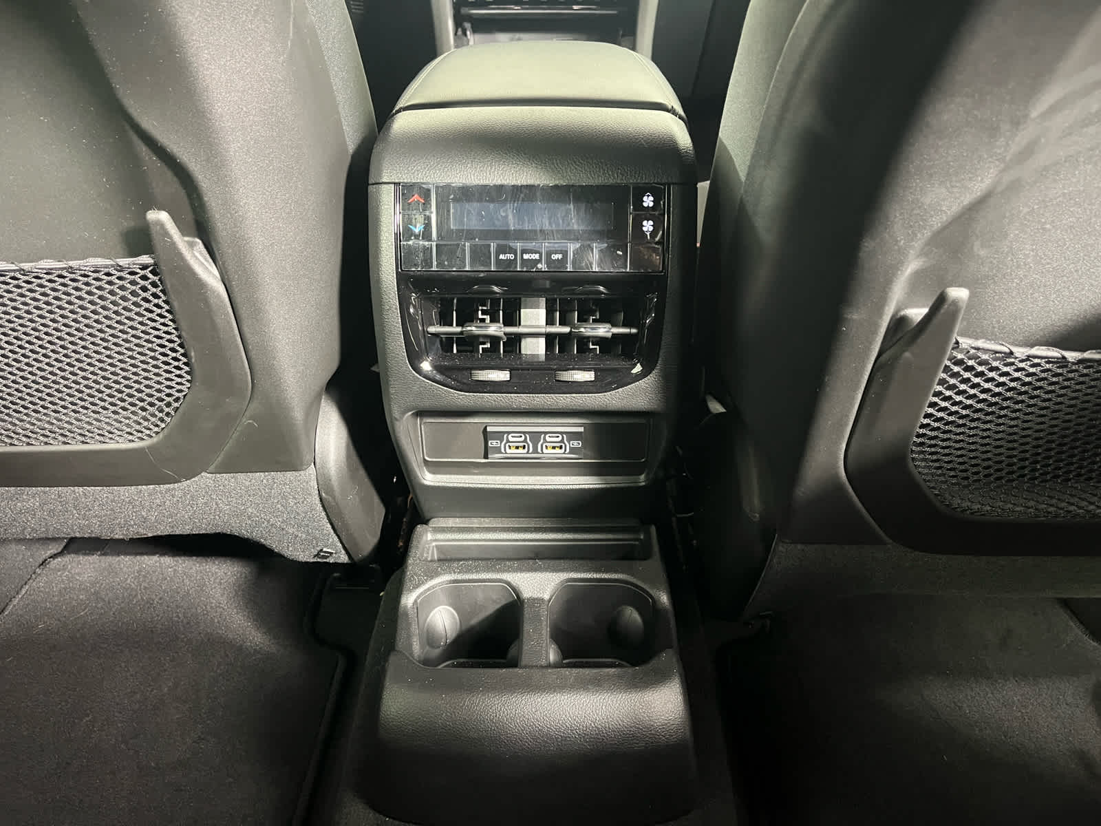 2025 Jeep Grand Cherokee GRAND CHEROKEE L LAREDO X 4X2