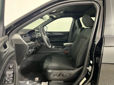 2025 Jeep Grand Cherokee GRAND CHEROKEE L LAREDO X 4X2