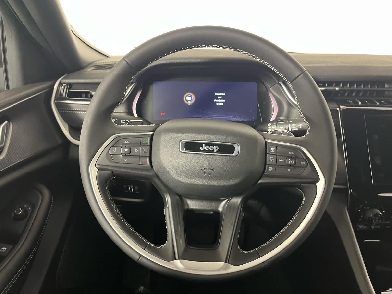 2025 Jeep Grand Cherokee GRAND CHEROKEE L LAREDO X 4X2