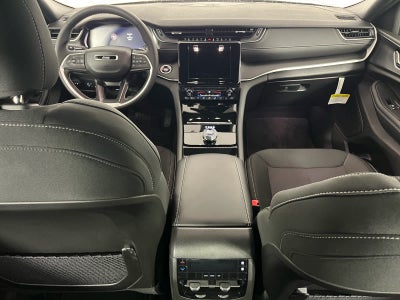 2025 Jeep Grand Cherokee GRAND CHEROKEE L LAREDO X 4X2