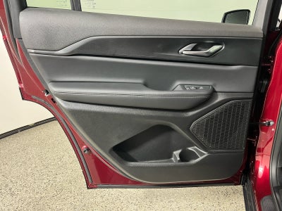 2025 Jeep Grand Cherokee GRAND CHEROKEE L LAREDO X 4X2