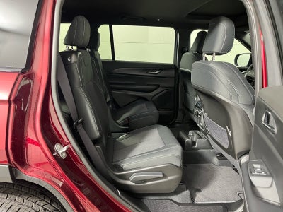 2025 Jeep Grand Cherokee GRAND CHEROKEE L LAREDO X 4X2