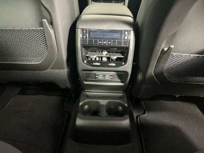 2025 Jeep Grand Cherokee GRAND CHEROKEE L LAREDO X 4X2