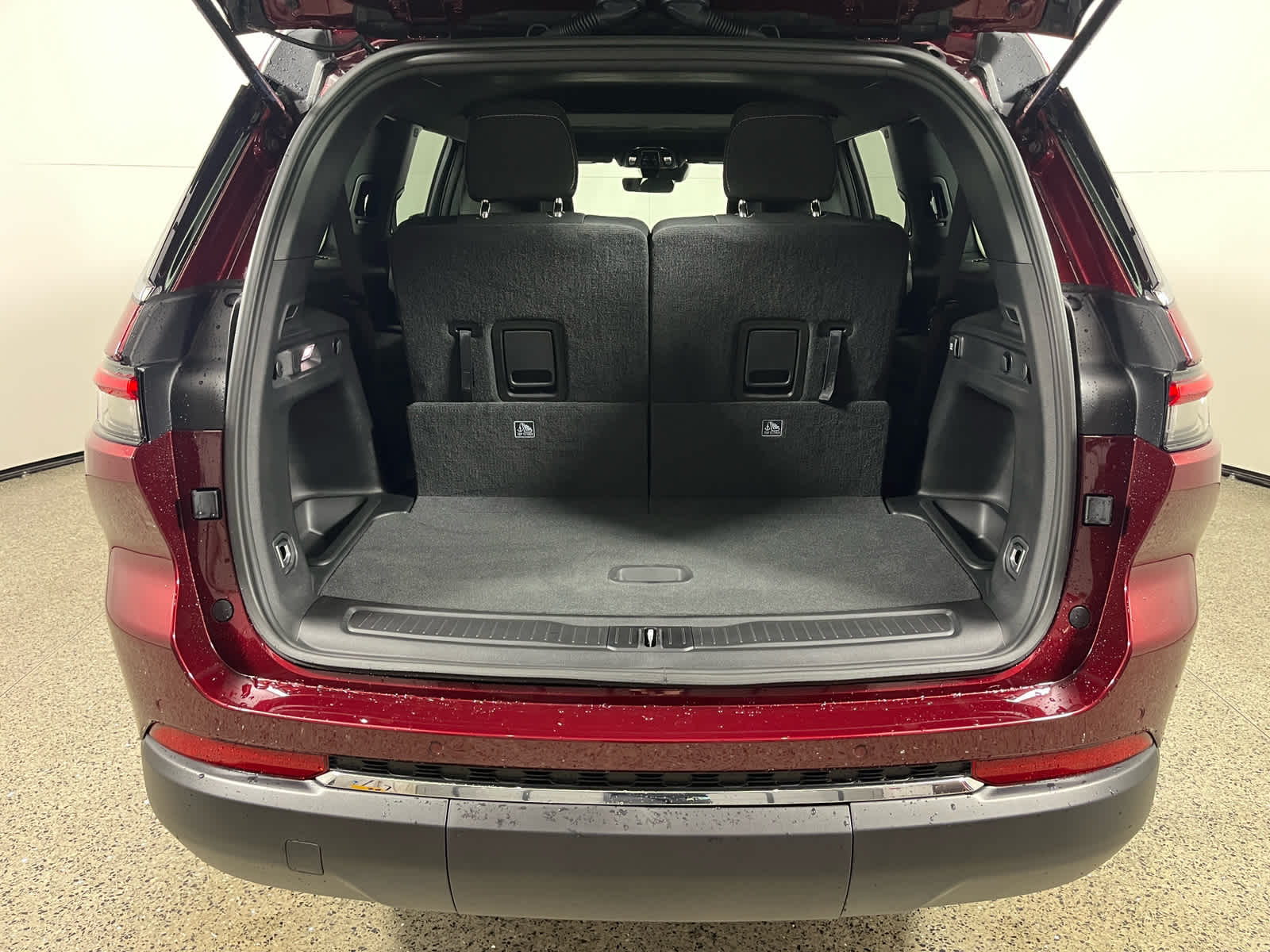 2025 Jeep Grand Cherokee GRAND CHEROKEE L LAREDO X 4X2