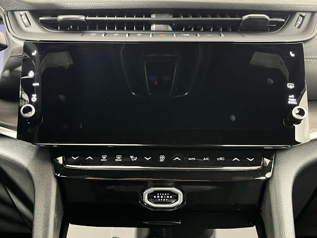 2026 Jeep Grand Cherokee L Laredo Altitude