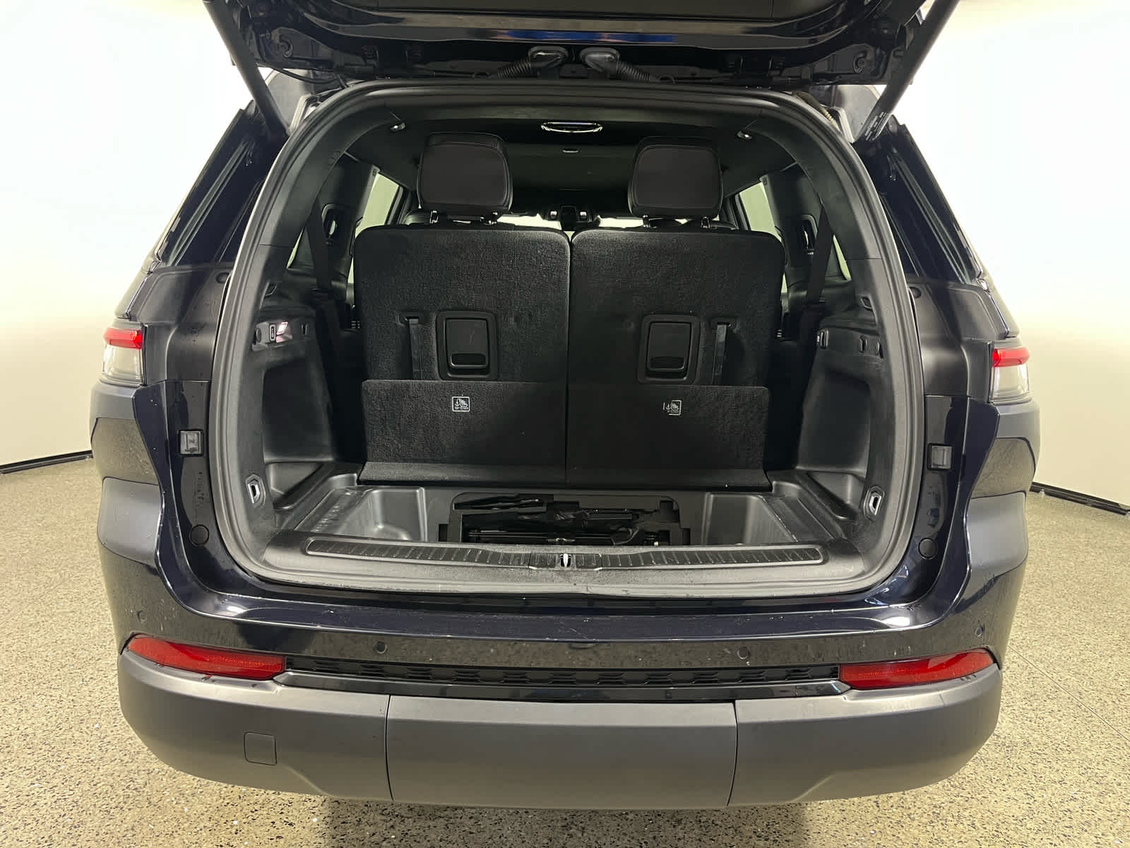 2024 Jeep Grand Cherokee L Limited 4x2