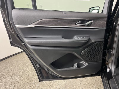 2025 Jeep Grand Cherokee GRAND CHEROKEE L LIMITED 4X2