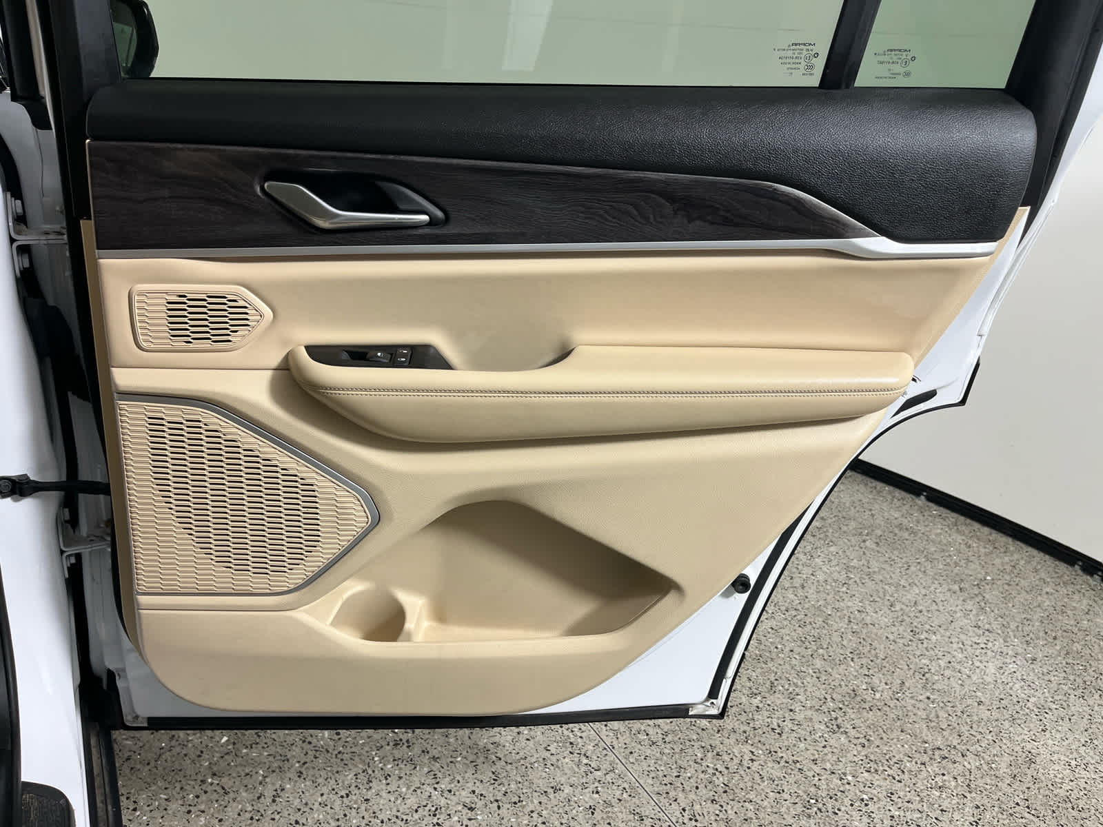 2021 Jeep Grand Cherokee L Limited 4x2