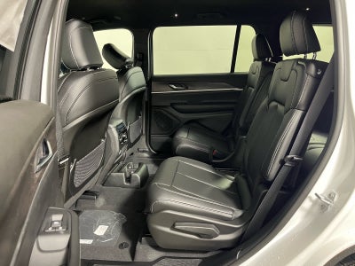 2025 Jeep Grand Cherokee GRAND CHEROKEE L LIMITED 4X2