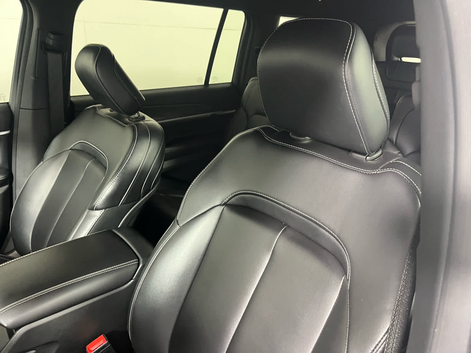 2025 Jeep Grand Cherokee L Limited 4x2