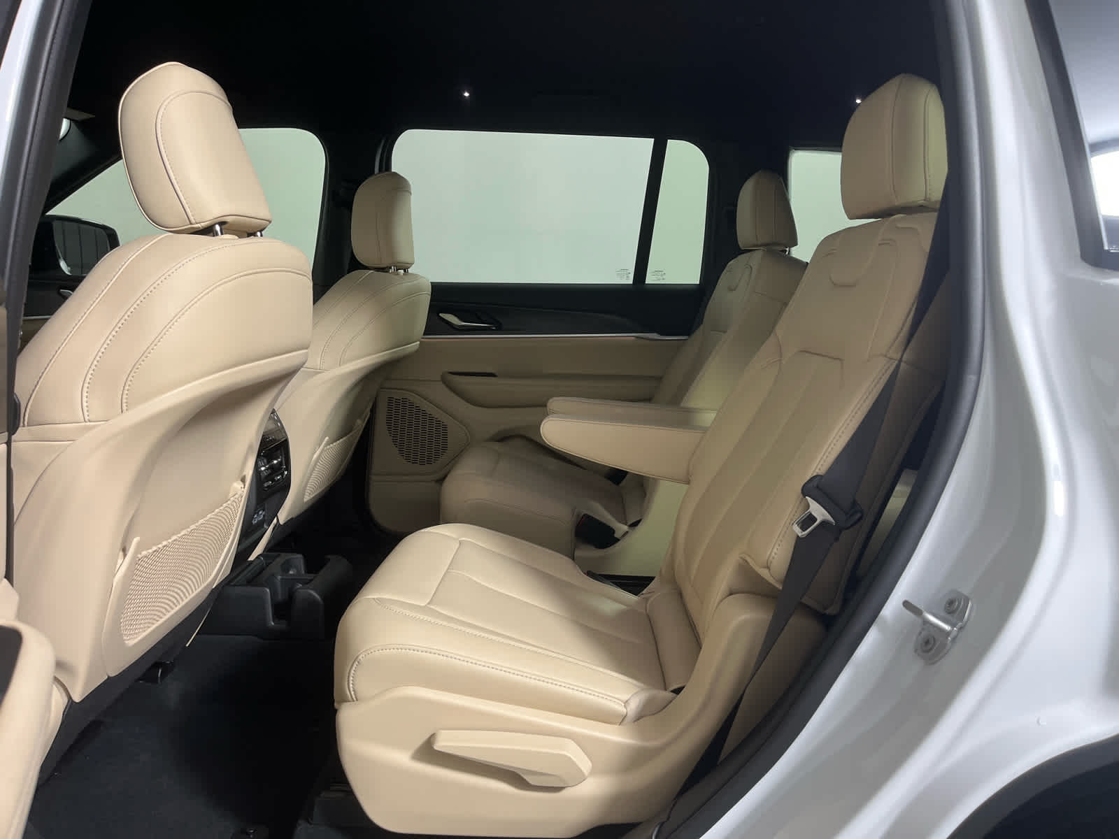 2025 Jeep Grand Cherokee L Limited 4x2