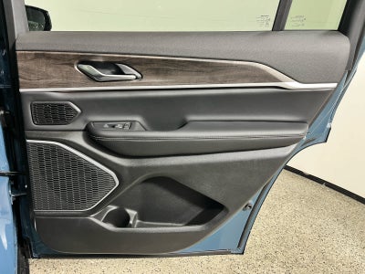 2026 Jeep Grand Cherokee GRAND CHEROKEE L LIMITED 4X2