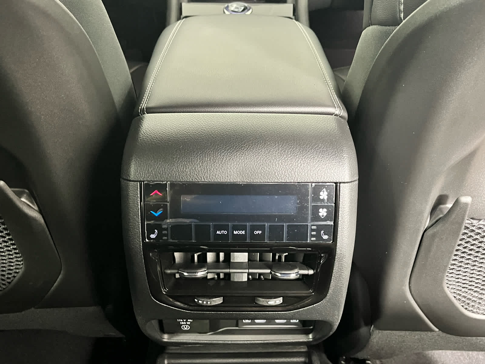 2026 Jeep Grand Cherokee GRAND CHEROKEE L LIMITED 4X2