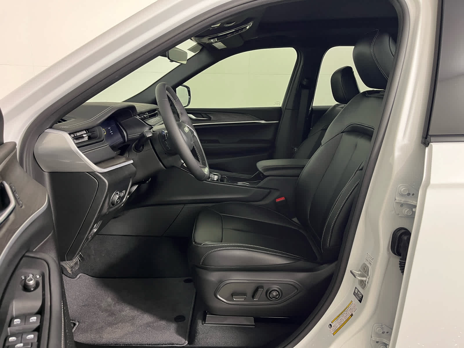 2026 Jeep Grand Cherokee GRAND CHEROKEE L LIMITED 4X2