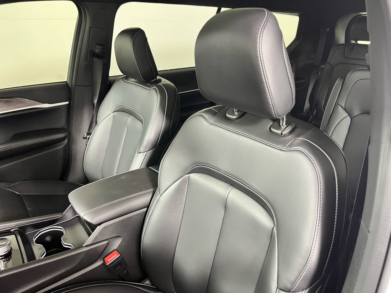 2026 Jeep Grand Cherokee L Laredo Altitude