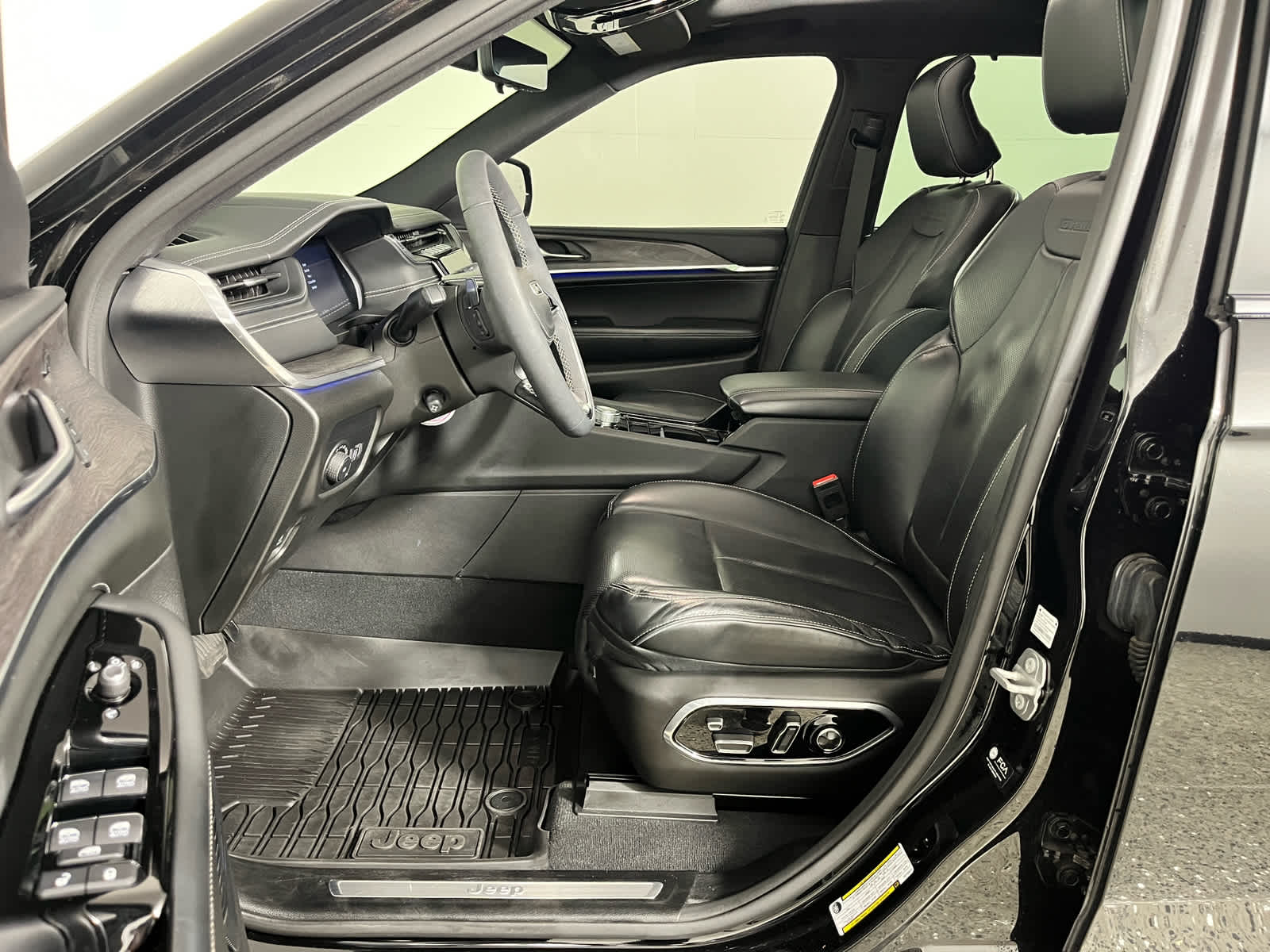 2023 Jeep Grand Cherokee L Overland