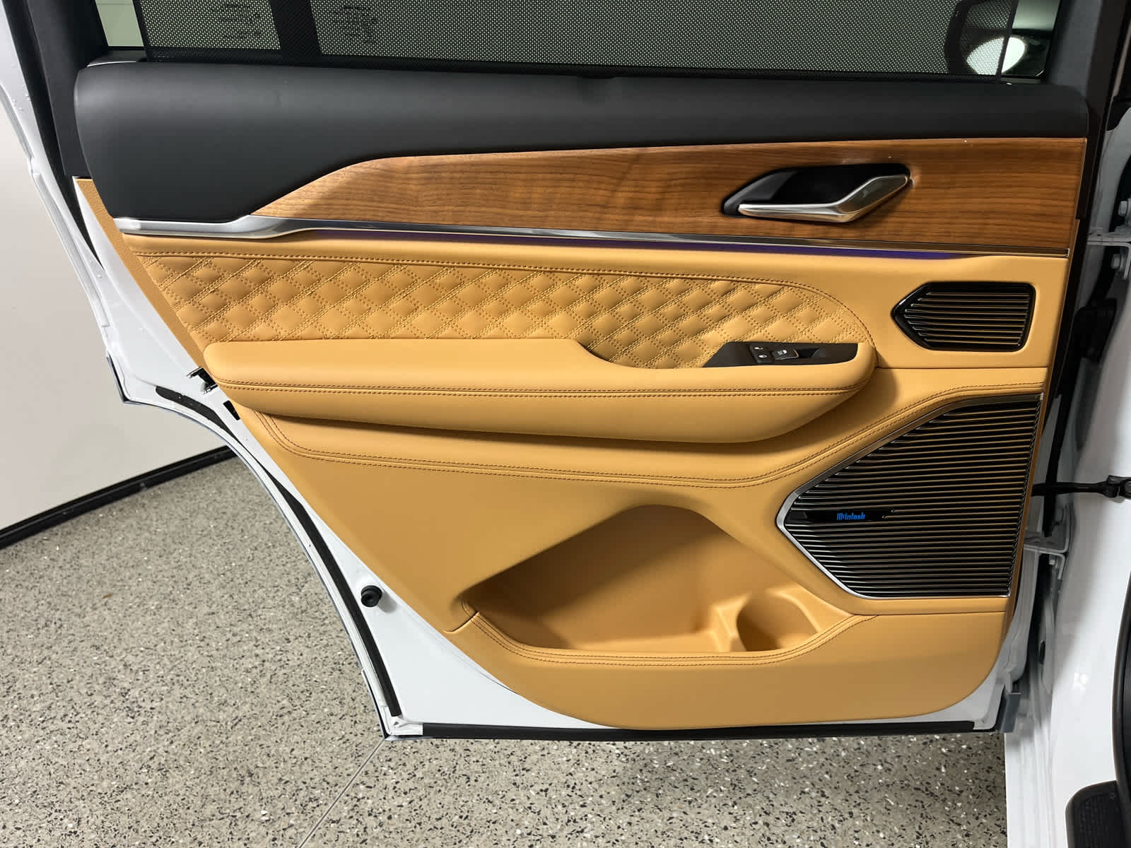 2025 Jeep Grand Cherokee GRAND CHEROKEE L SUMMIT RESERVE 4X4