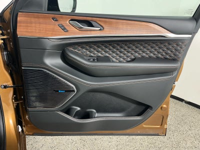 2027 Jeep Grand Cherokee L Summit