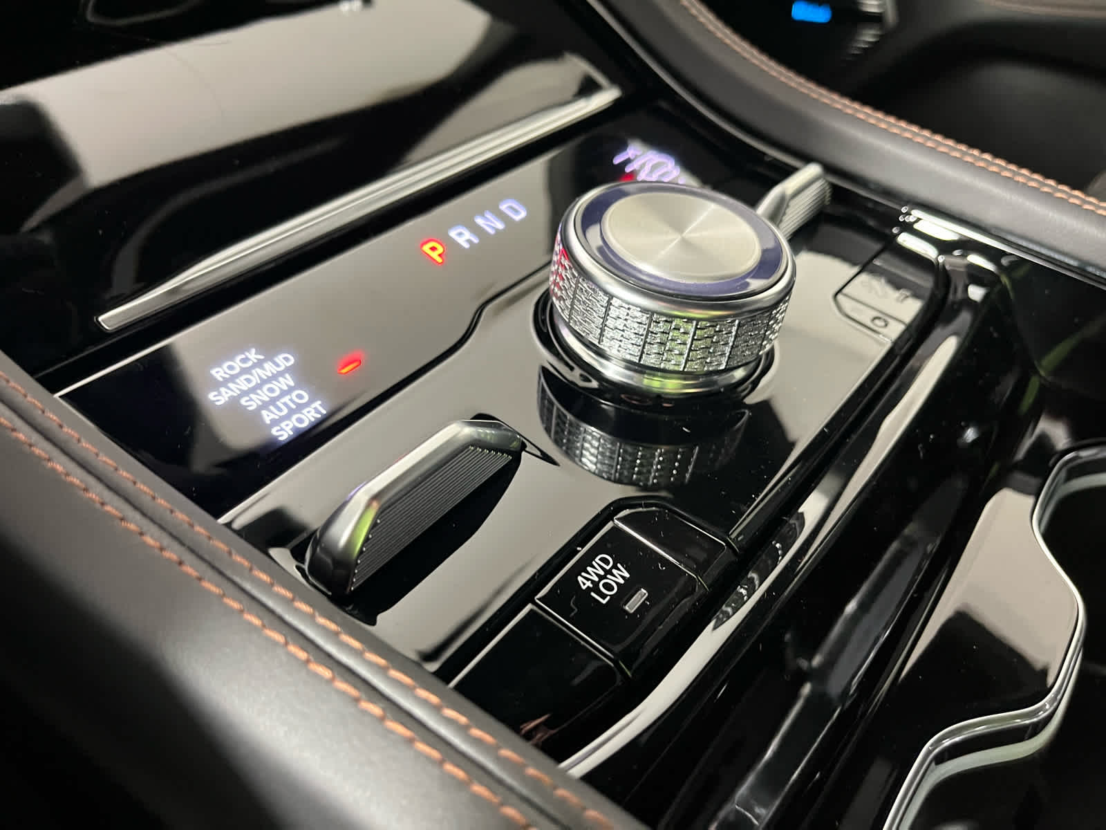 2027 Jeep Grand Cherokee L Summit