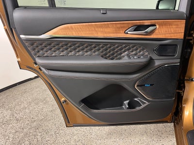 2027 Jeep Grand Cherokee L Summit