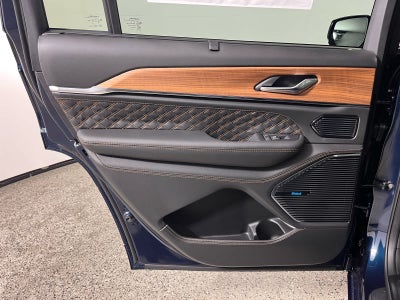 2027 Jeep Grand Cherokee L Summit