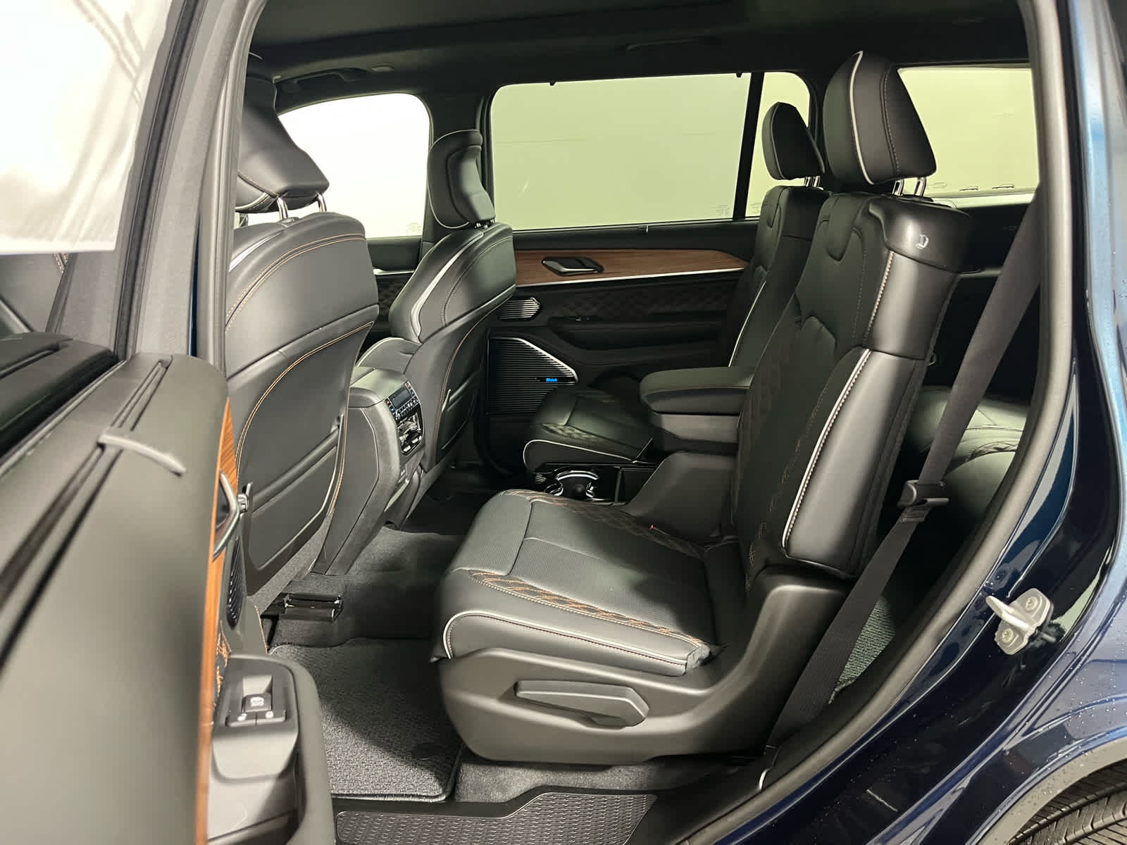 2027 Jeep Grand Cherokee L Summit