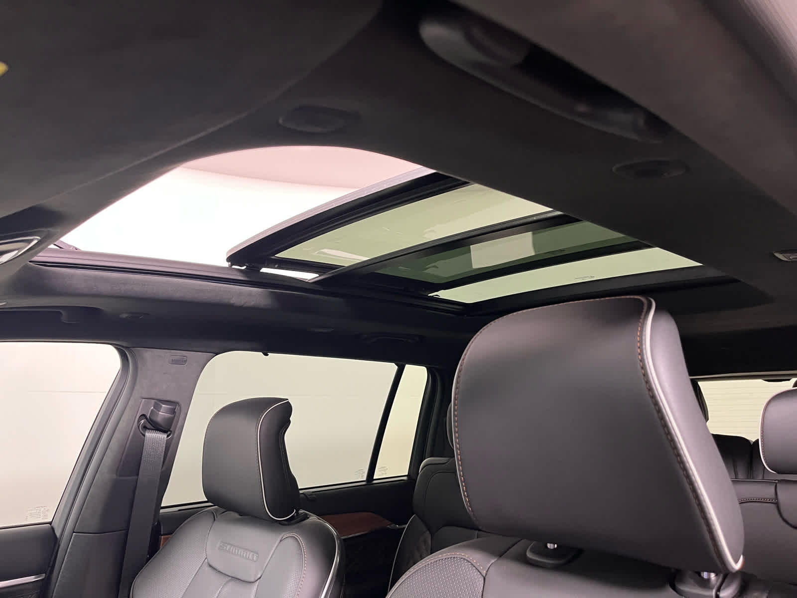 2027 Jeep Grand Cherokee L Summit