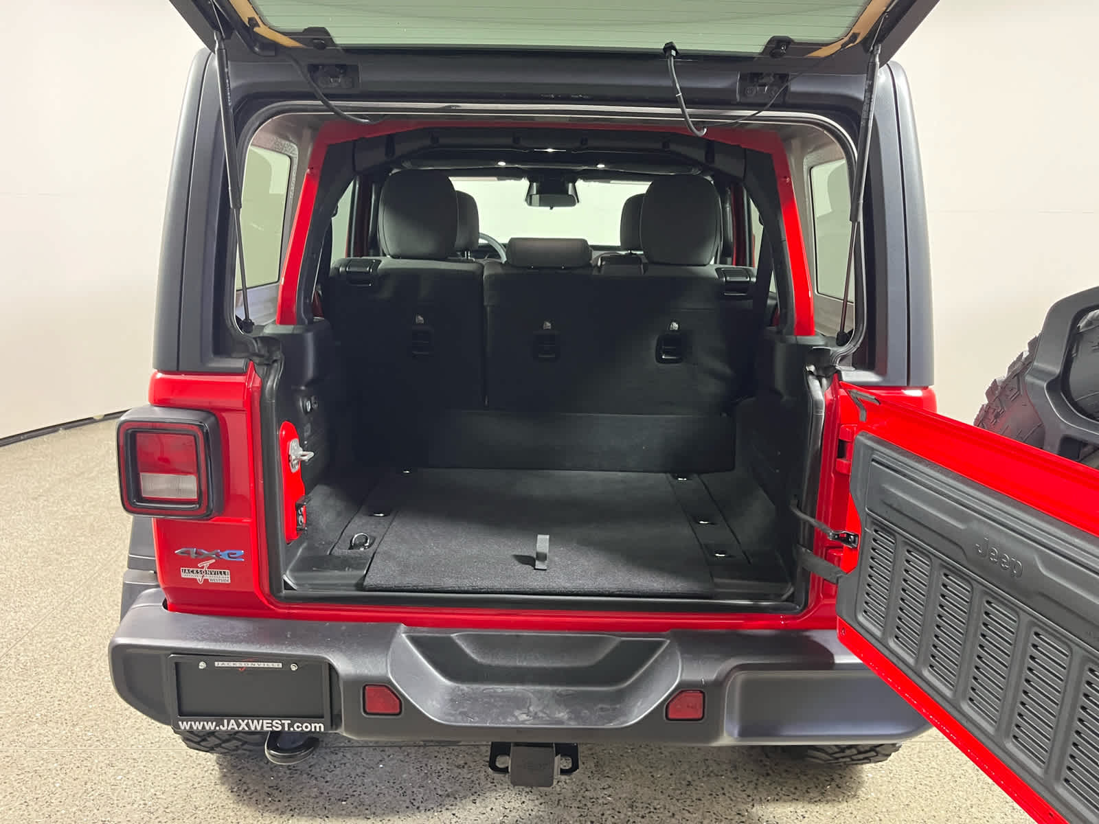 2025 Jeep Wrangler 4xe Willys 4xe