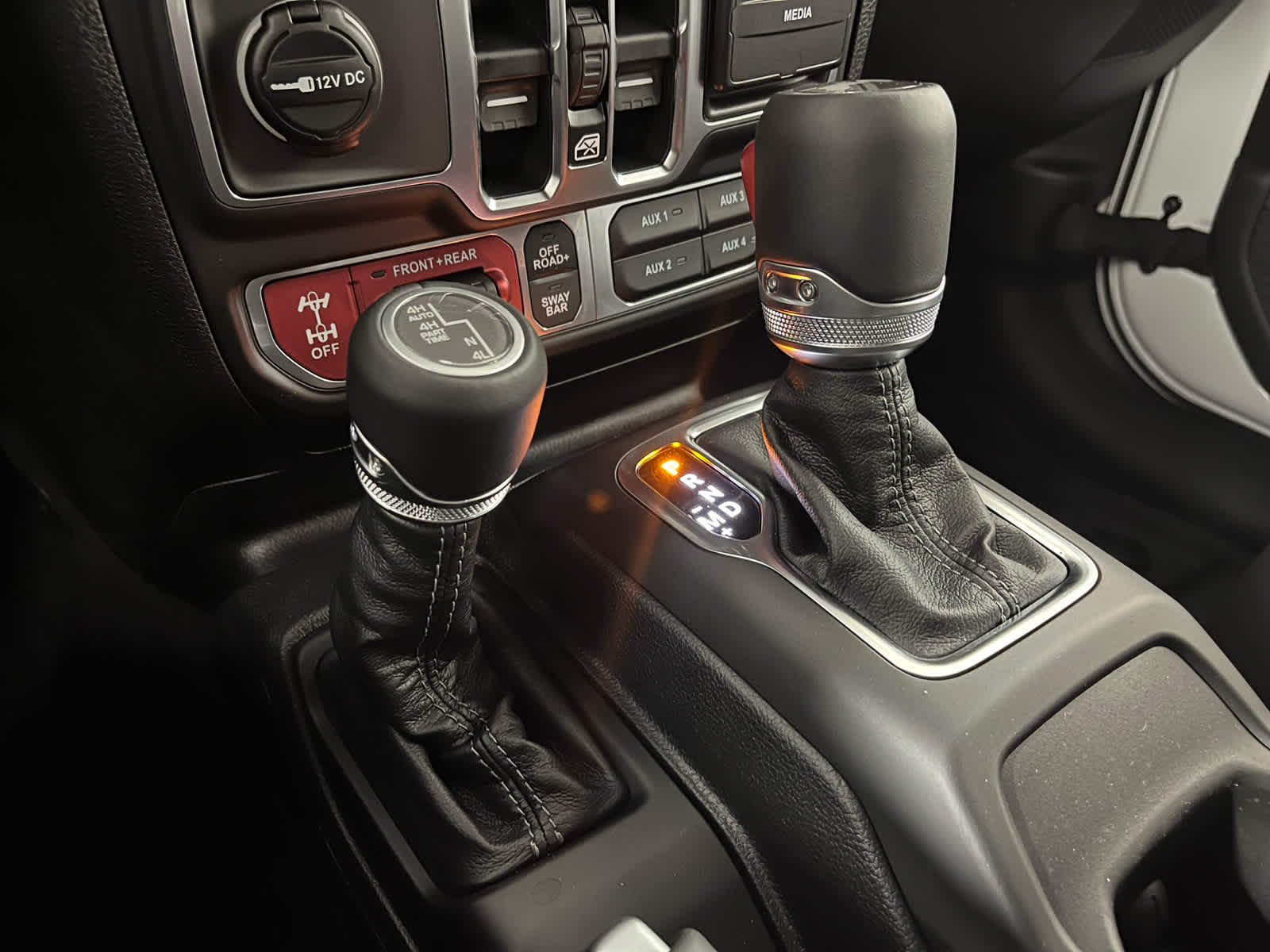 2026 Jeep Wrangler WRANGLER 4-DOOR MOAB 392