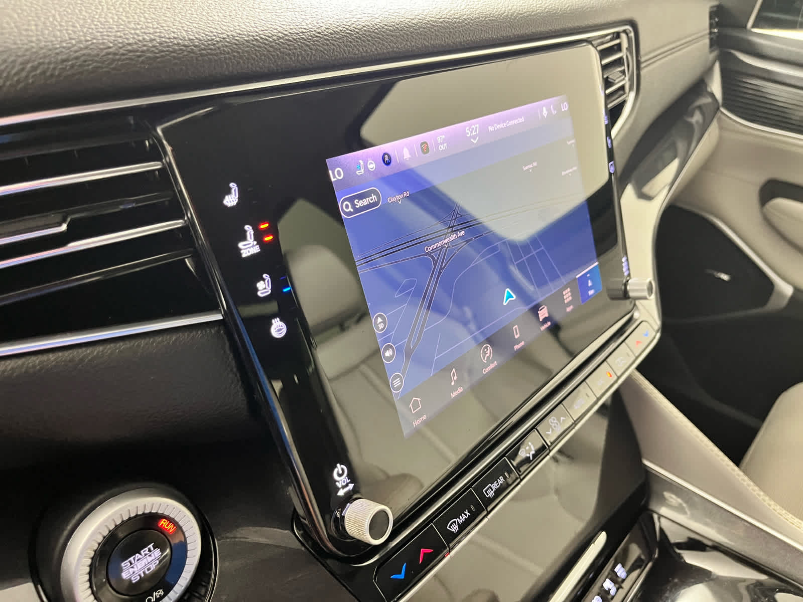 2024 Jeep Wagoneer L Base