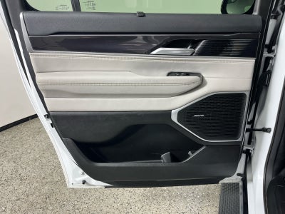 2024 Jeep Wagoneer L Base