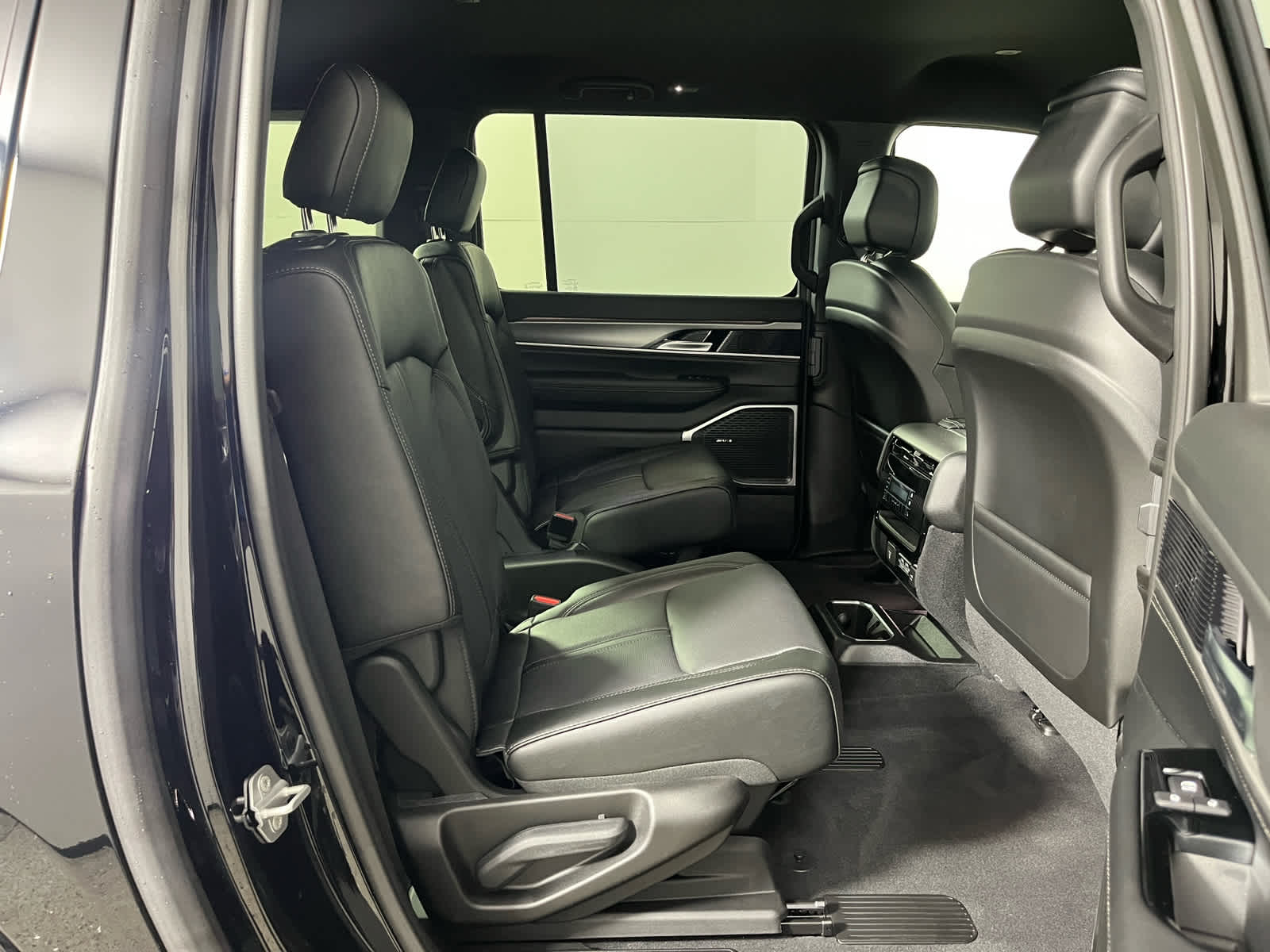 2026 Jeep Grand Wagoneer GRAND WAGONEER L LIMITED ALTITUDE 4X4