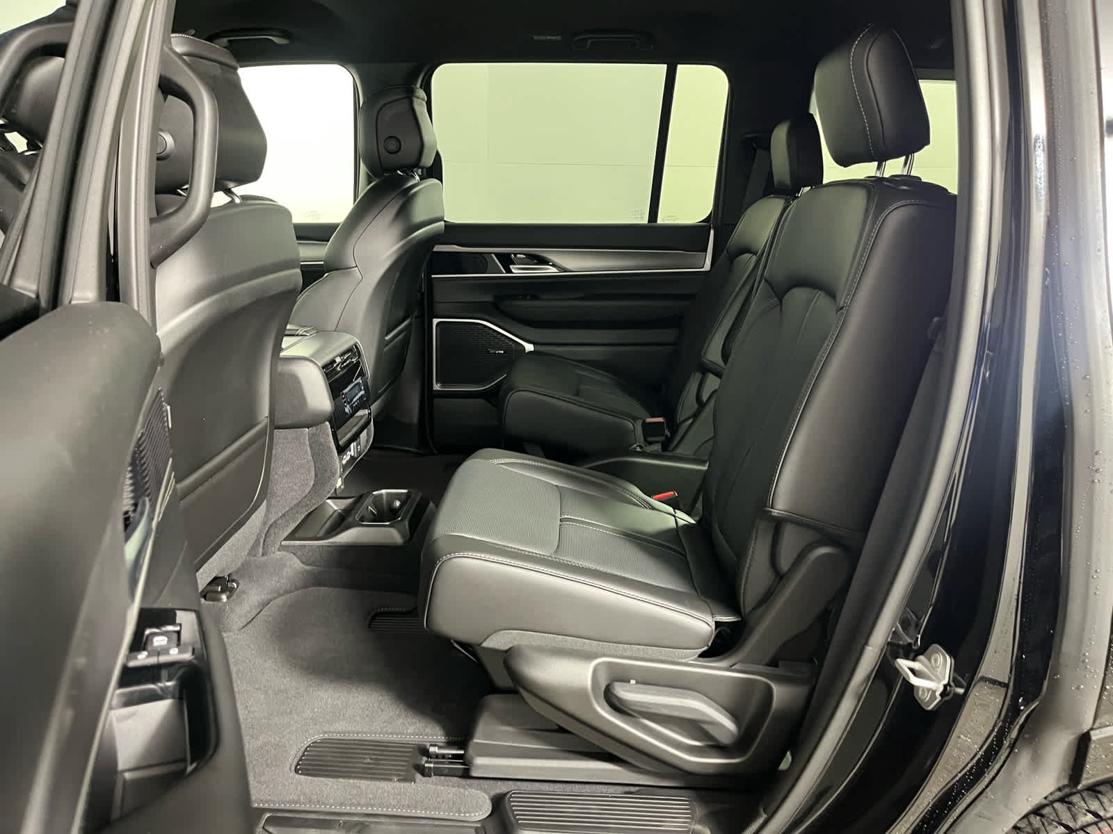 2026 Jeep Grand Wagoneer GRAND WAGONEER 4X2