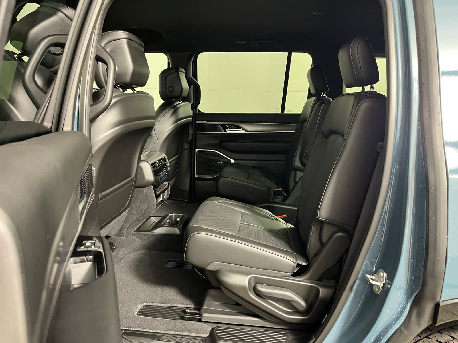 2026 Jeep Grand Wagoneer GRAND WAGONEER 4X2