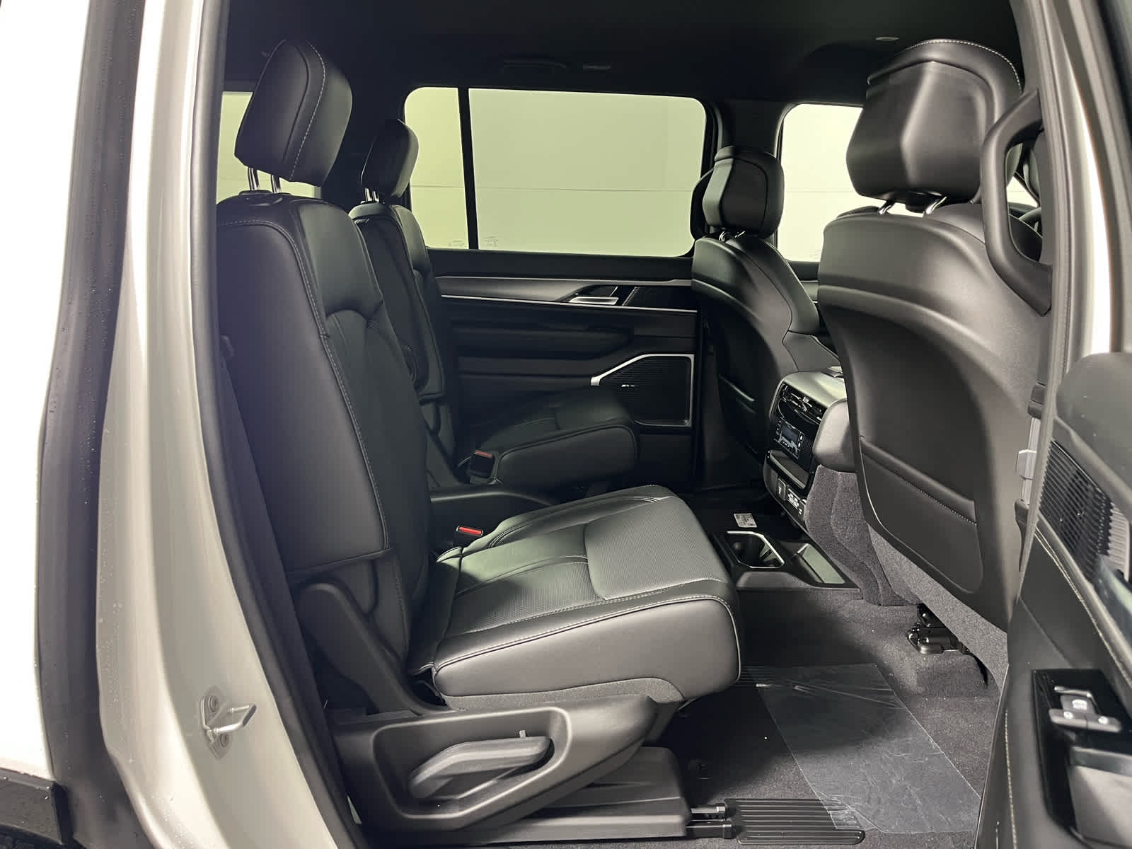 2026 Jeep Grand Wagoneer GRAND WAGONEER 4X2