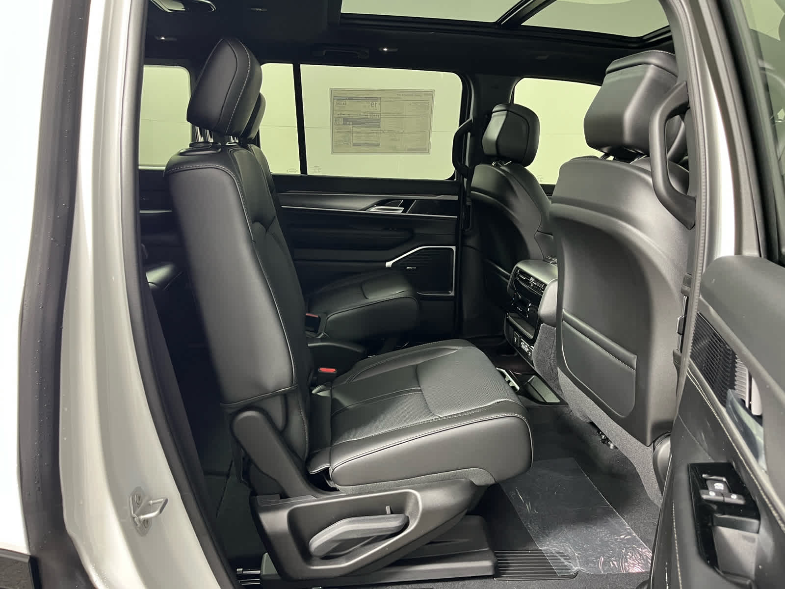 2026 Jeep Grand Wagoneer GRAND WAGONEER 4X2