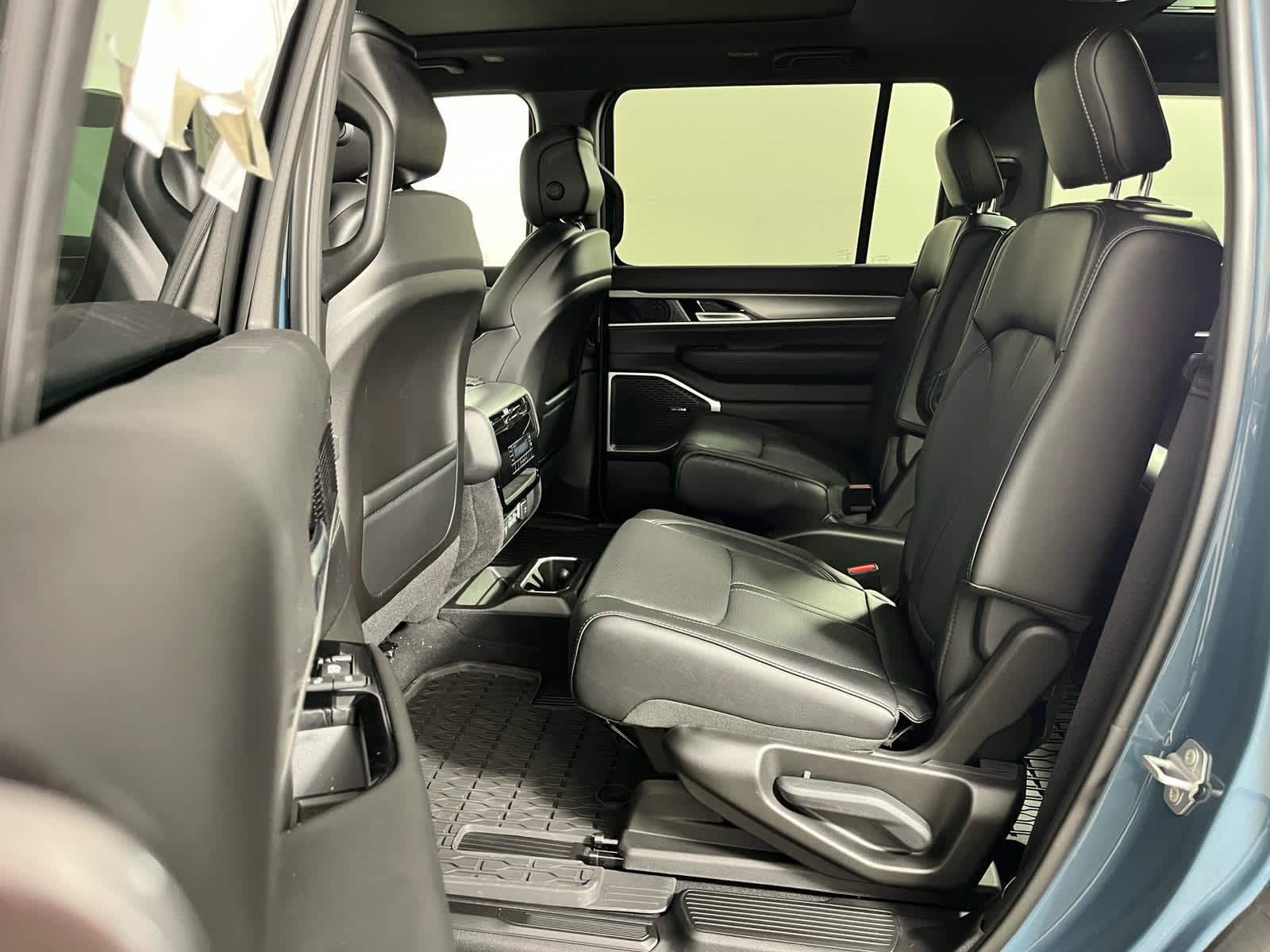 2026 Jeep Grand Wagoneer Upland