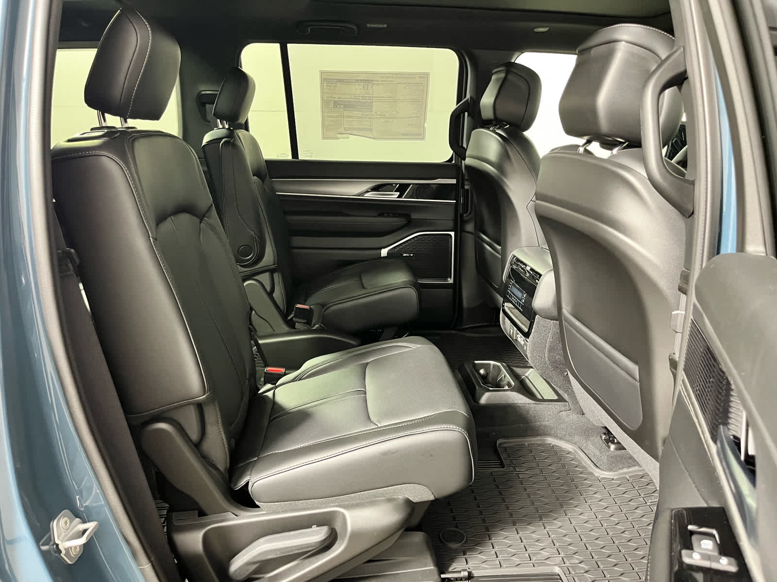 2026 Jeep Grand Wagoneer Upland